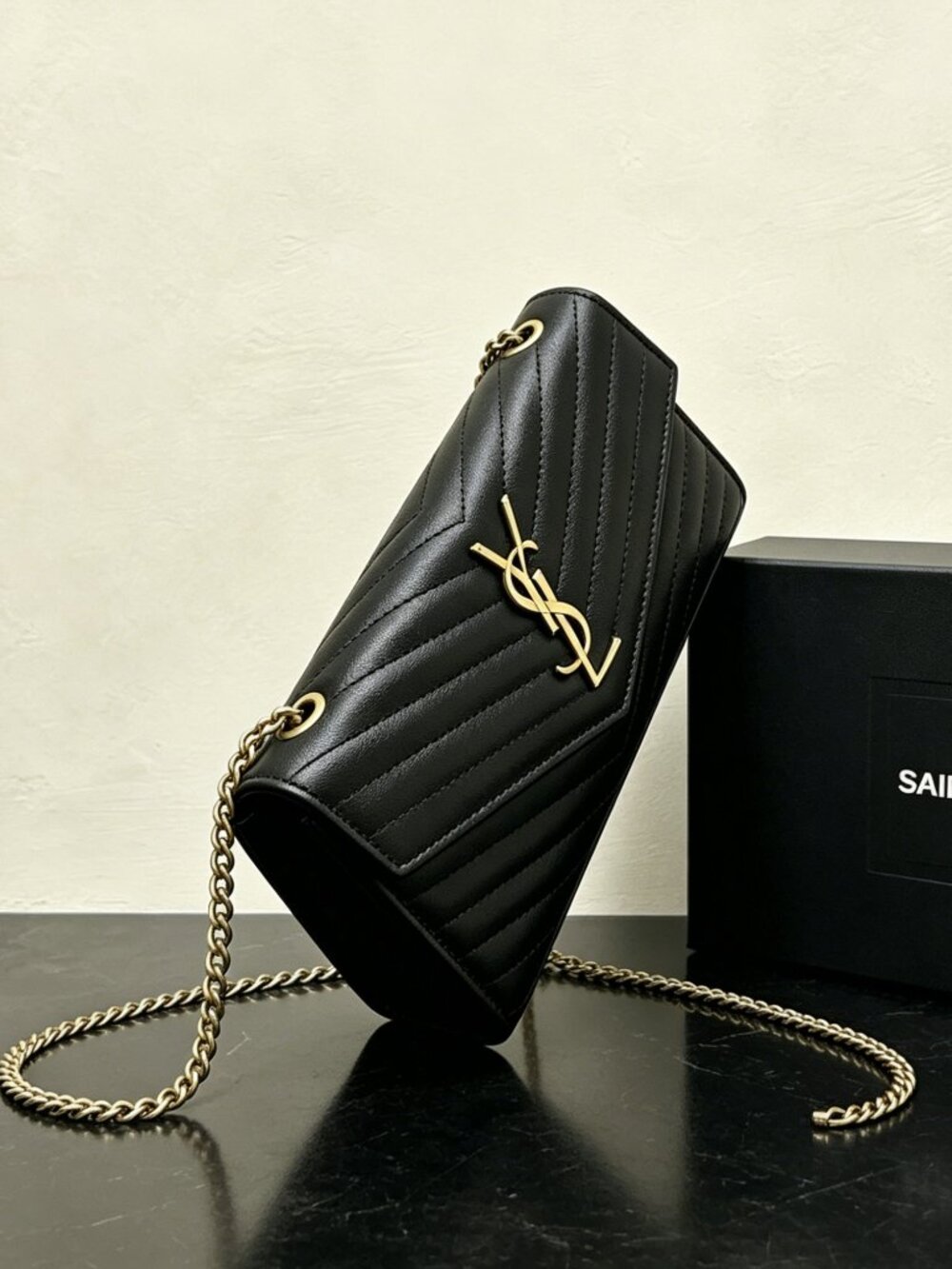 YSL Wallet on Chainin Black - Picture 4 of 5